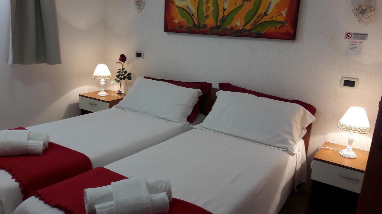 Nataly'S House Bed&Breakfast La Massimina-Casal Lumbroso Екстериор снимка
