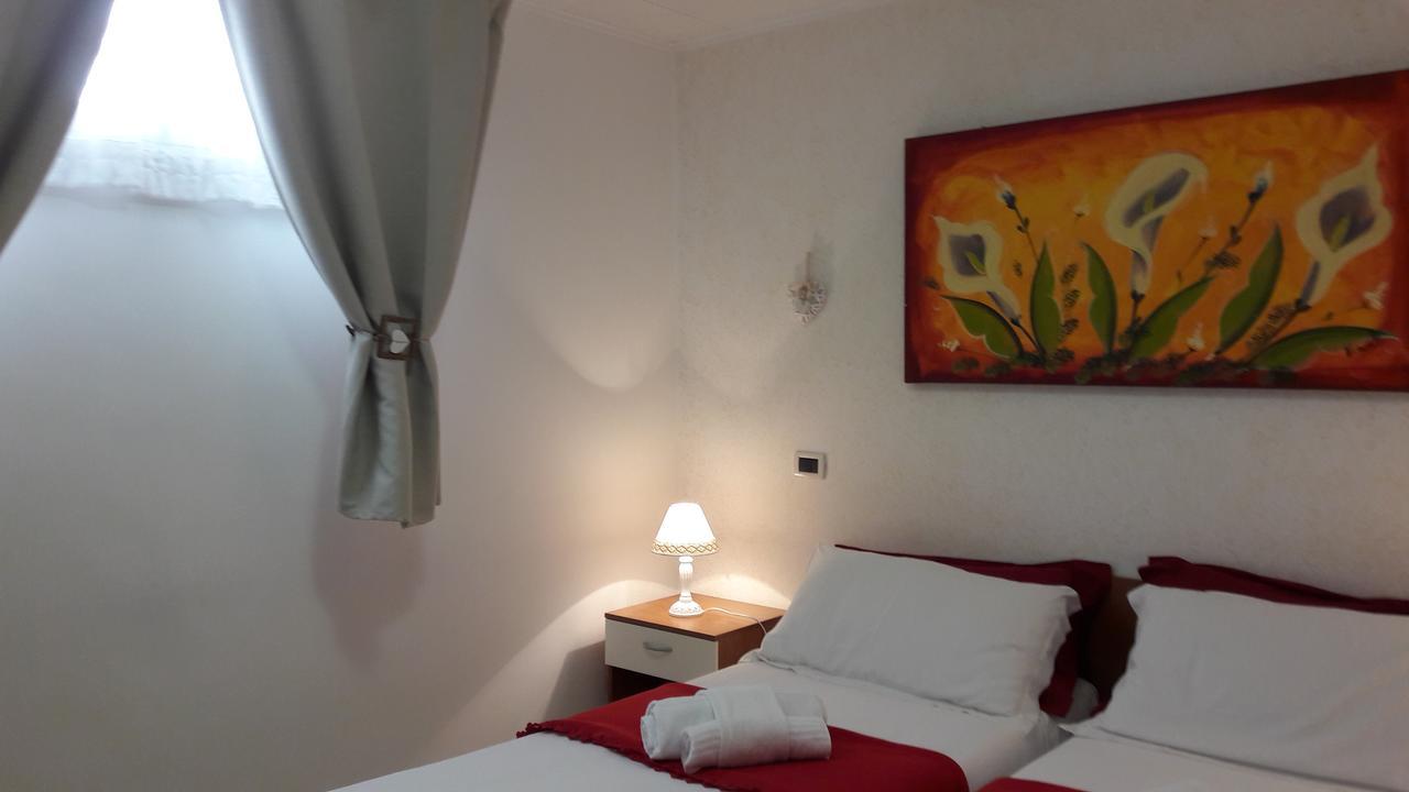Nataly'S House Bed&Breakfast La Massimina-Casal Lumbroso Екстериор снимка